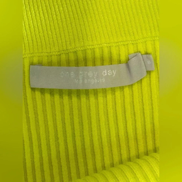 NWT One Grey Day Revolve Anthro pencil skirt Highlighter yellow 80s vibes - Picture 3 of 3